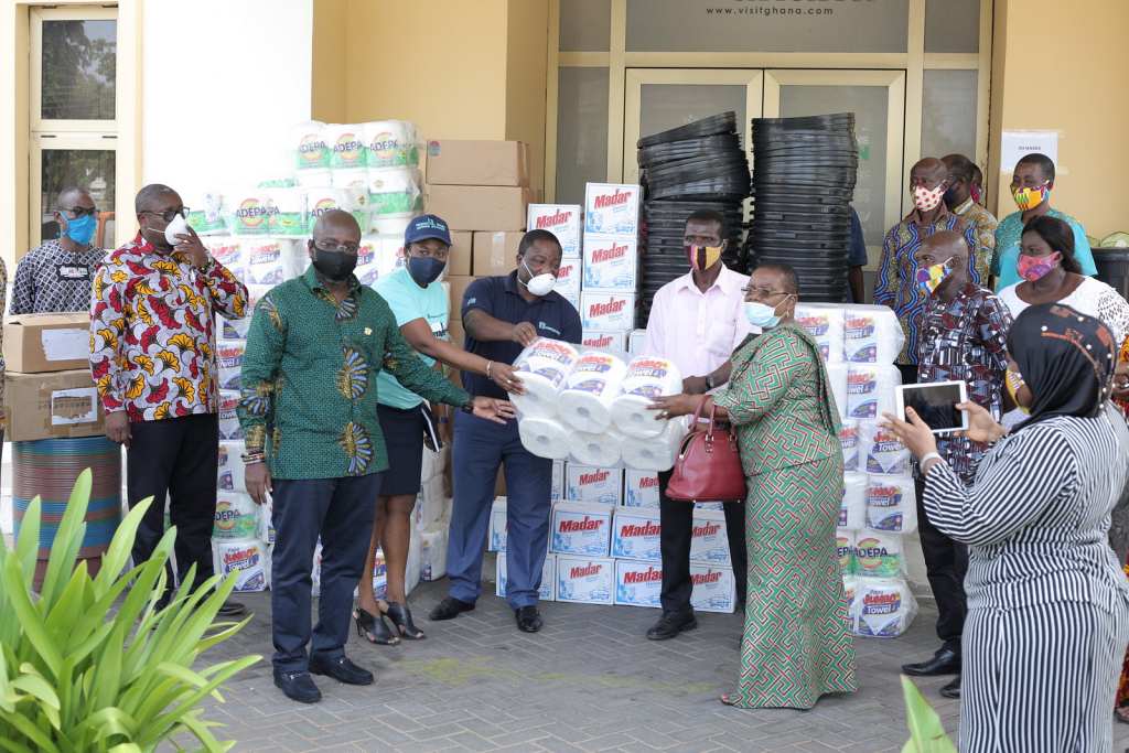 visit-ghana-prudential-bank-donate-ppes-to-players-in-the-tourism-industry